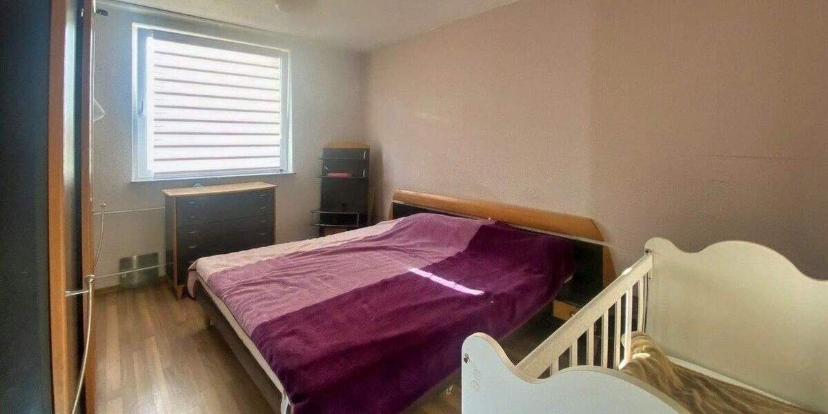 Etagenwohnung Leverkusen Manfort - 3 Zimmer, 64 m&sup2;, 124.900&euro; | Angebot:24812413