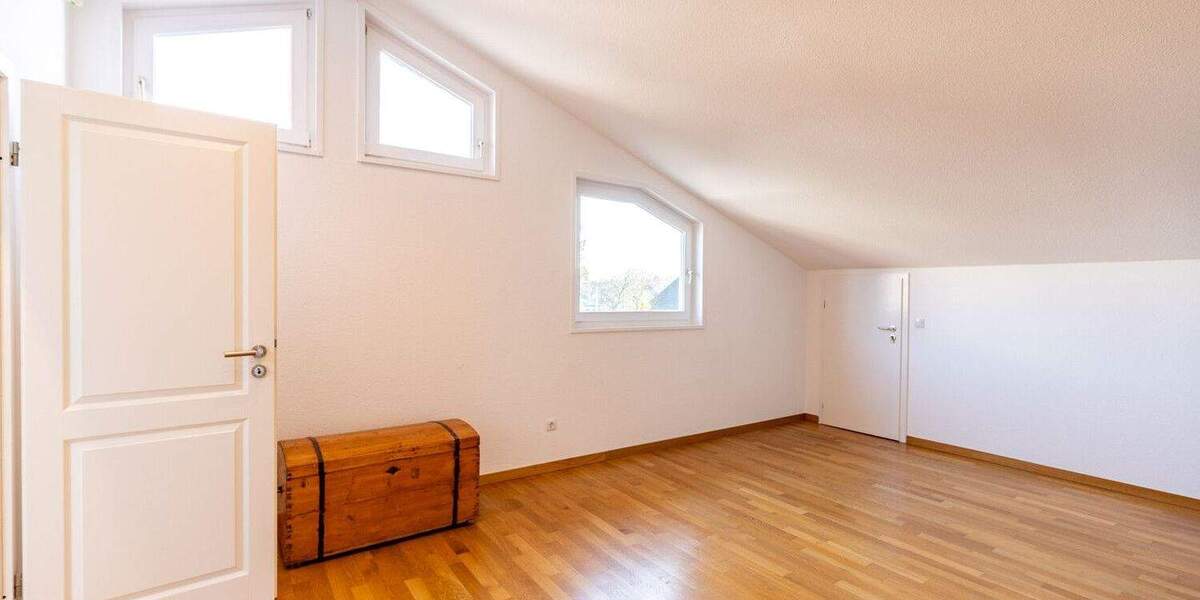 Einfamilienhaus Neuss Norf - 9 Zimmer, 268 m&sup2;, 859.000&euro; | Angebot:25688842