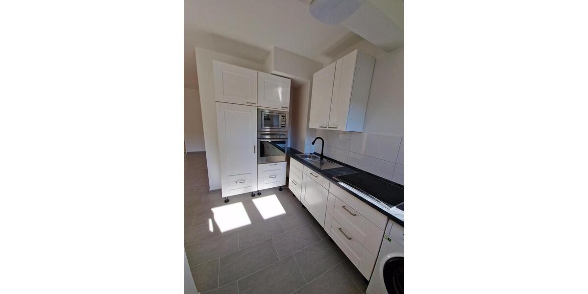 Helle 3-Zimmer Wohnung mit Balkon und Aufzug in Köln 3 zimmer