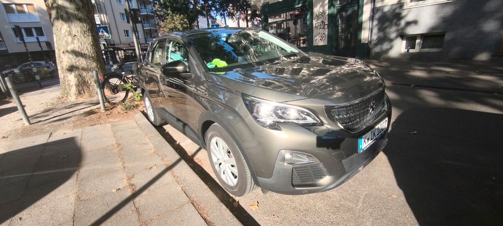 Peugeot 3008 141.000 km 14.000 &euro; Köln 50677