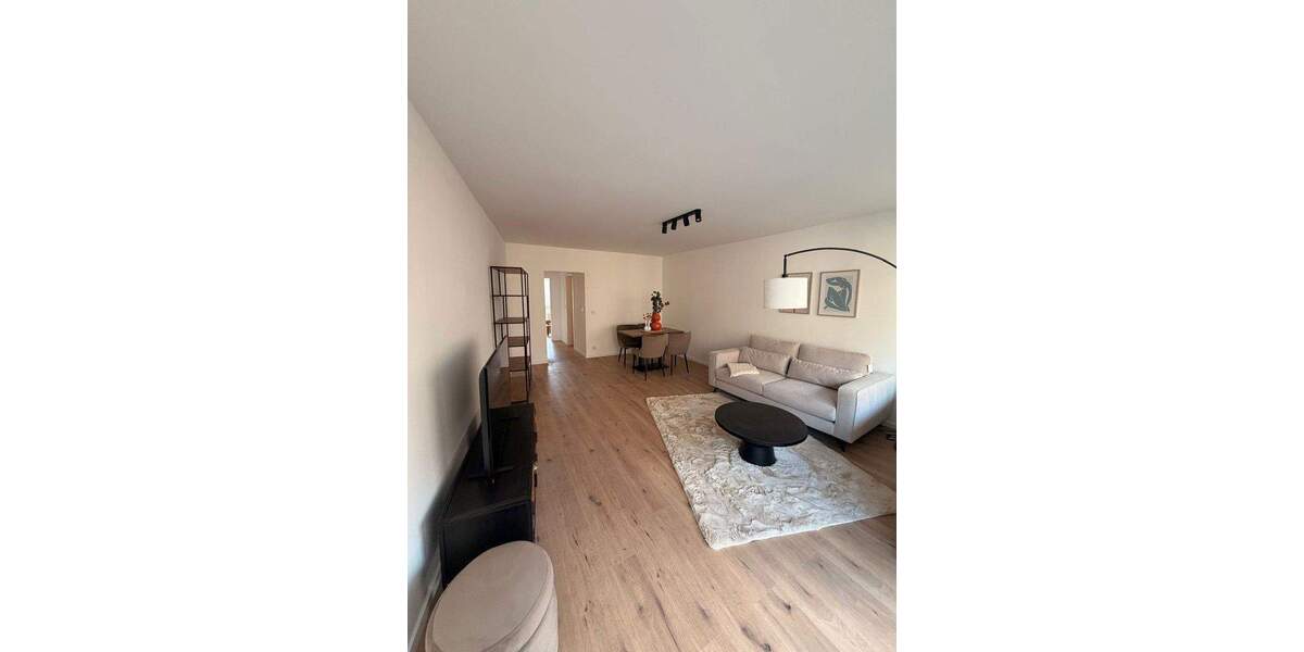 Etagenwohnung Köln Altstadt-Nord - 2 Zimmer, 59 m&sup2;, 1.405&euro; | Angebot:25720672