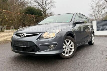 Hyundai i30 142.000 km 5.490 &euro; Brühl 50321