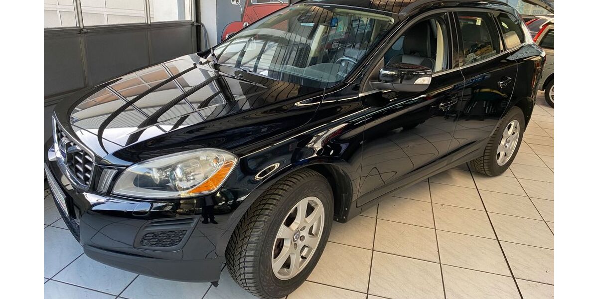 Volvo XC60 157.500 km 10.900 &euro; Düsseldorf 40233
