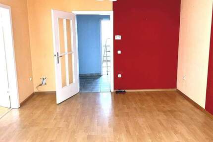 Ruhige Lage in D-Friedrichstadt! Gut geschnittene, citynahe 4 Zimmer Wohnung mit idealer Anbindung! 4 zimmer