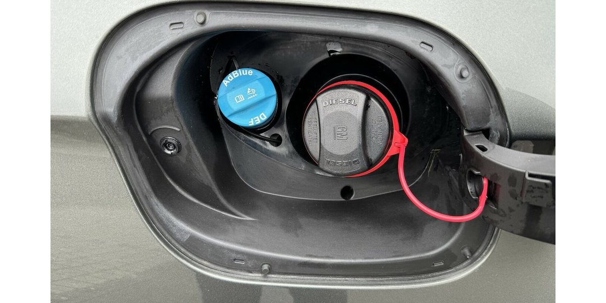 Opel Astra K Klima Navi Temp CarPlay AHK ServNeu 1.Hd 100.000 km 10.000 &euro; Erftstadt 50374