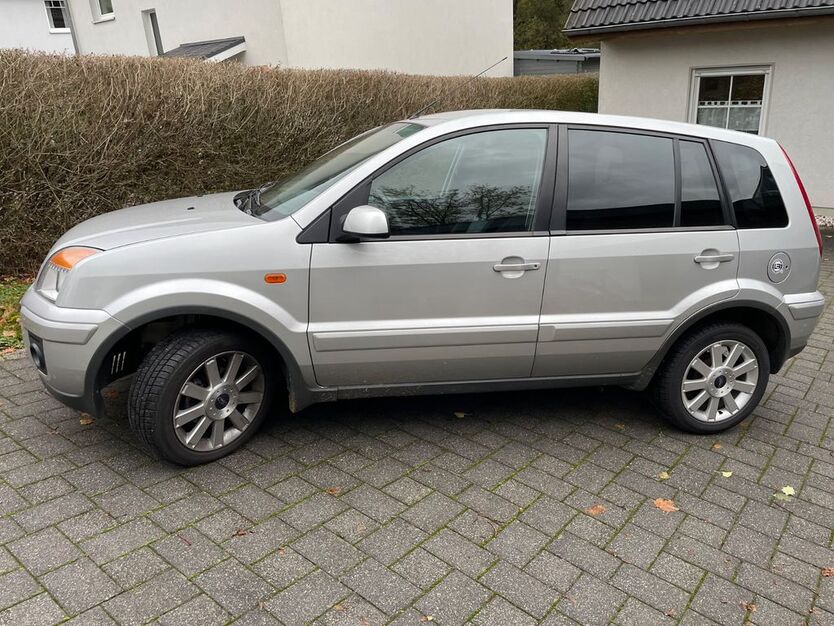 Ford Fusion 98.500 km 3.450 € Much 53804