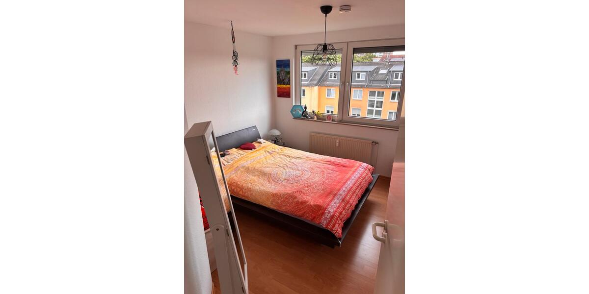 Dachgeschoßwohnung Hilden - 3 Zimmer, 77 m&sup2;, 242.000&euro; | Angebot:26955708