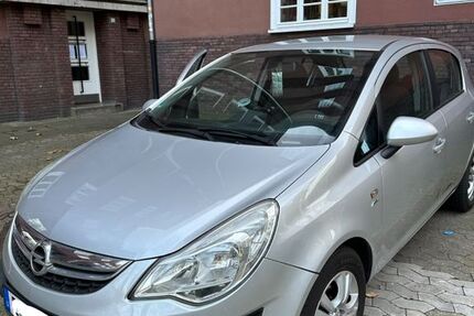 Opel Corsa 129.000 km 3.790 &euro; Düsseldorf 40235