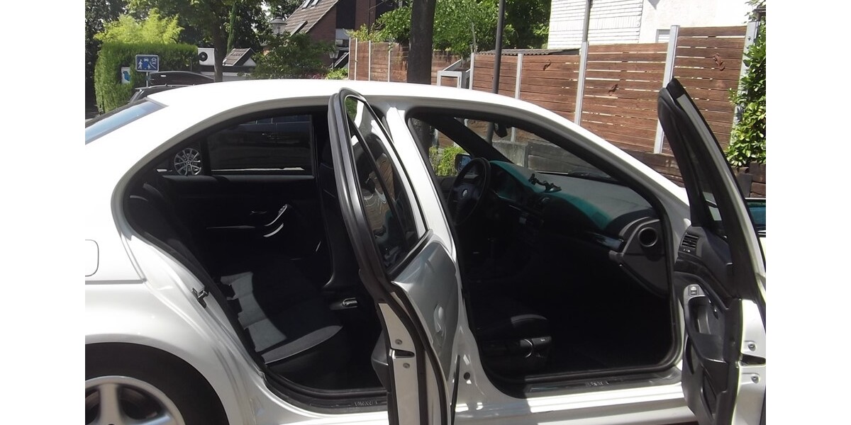 BMW 520 i 166.000 km 6.400 € Troisdorf 53840