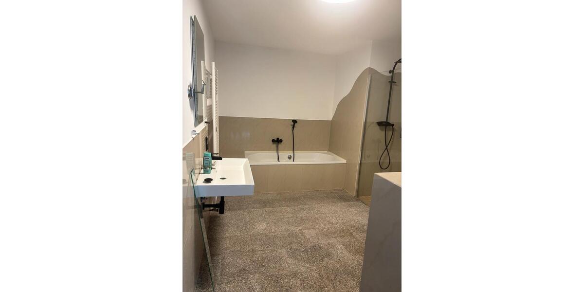 Maisonettenwohnung Overath - 2 Zimmer, 118 m&sup2;, 1.400&euro; | Angebot:26225042