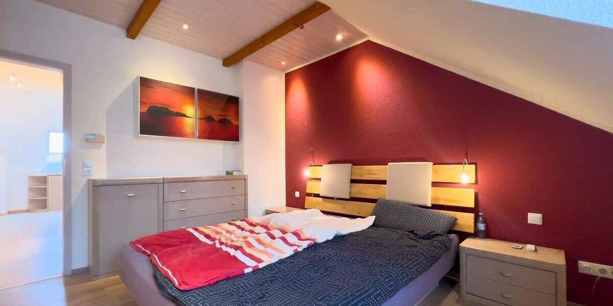 Doppelhaushälfte Solingen Höhscheid - 6 Zimmer, 171 m&sup2;, 519.000&euro; | Angebot:25400458