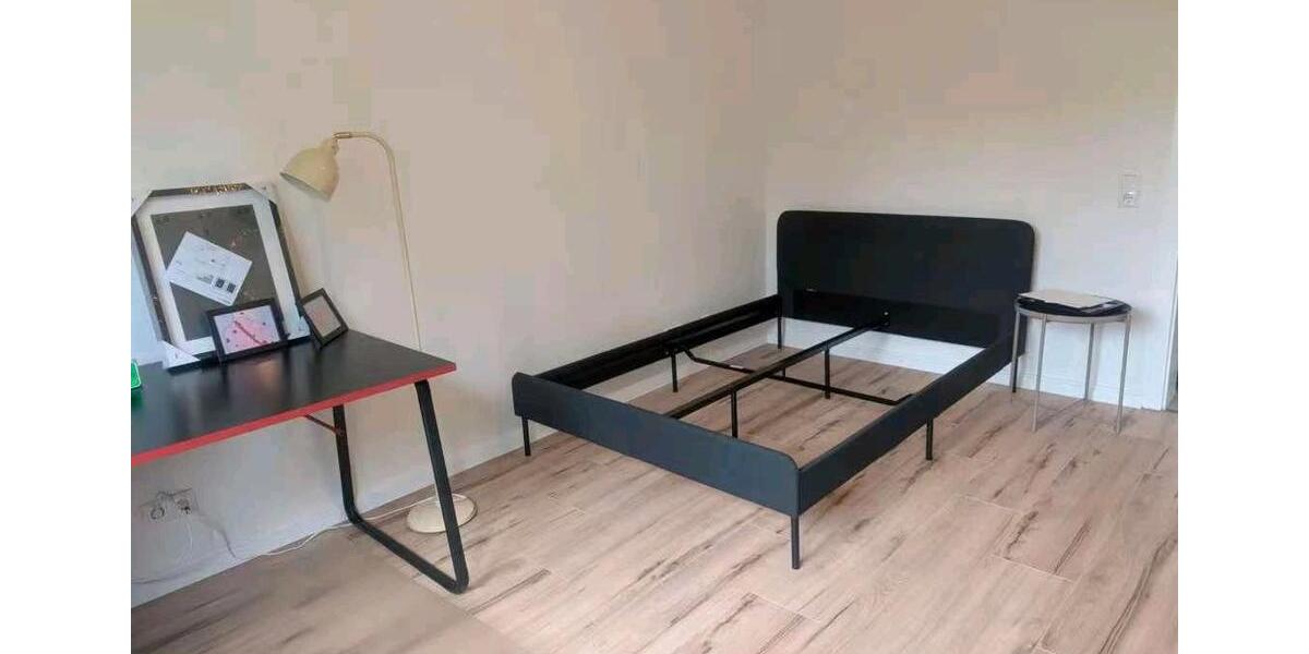 Zimmer in WG zu vermieten (nur für Frauen) – Neuss bei Düsseldorf 2 zimmer