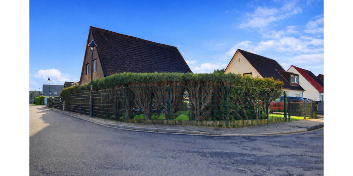 Doppelhaushälfte Düsseldorf Vennhausen - 5 Zimmer, 114 m&sup2;, 300.000&euro; | Angebot:25339886