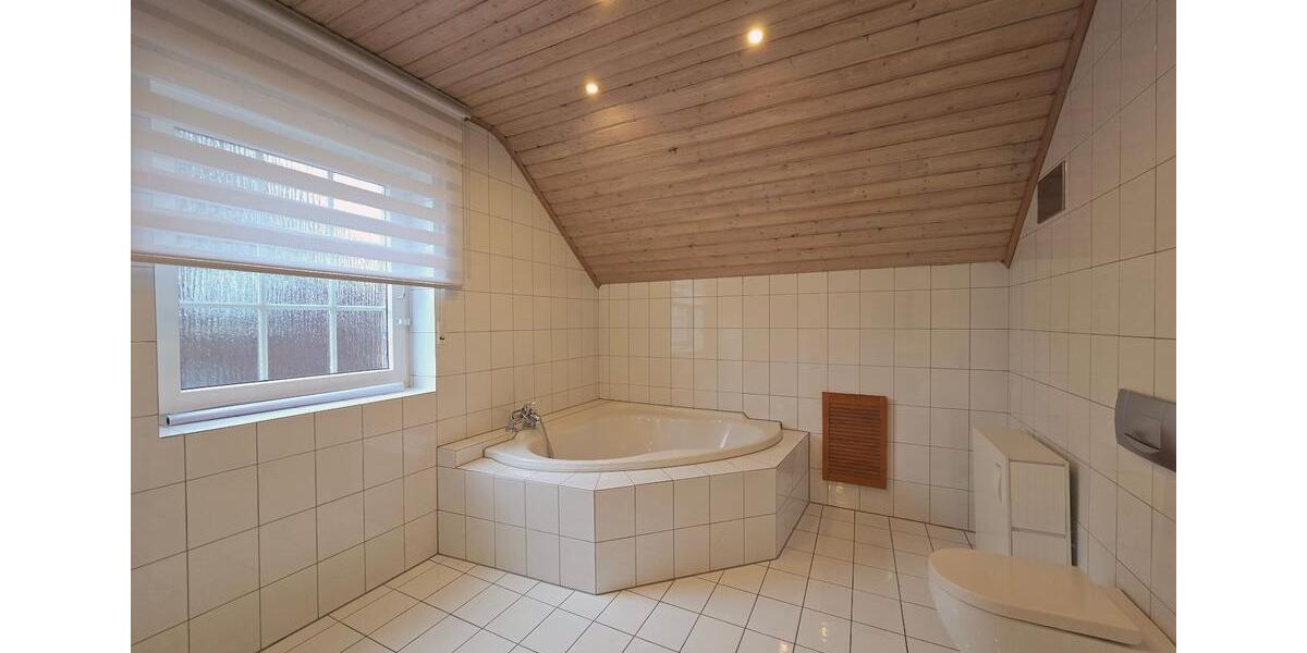 Einfamilienhaus Bergheim Ahe - 5 Zimmer, 160 m&sup2;, 685.000&euro; | Angebot:26041504