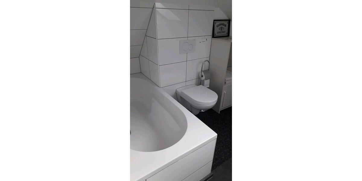 Dachgeschoßwohnung Rösrath - 1 Zimmer, 60 m&sup2;, 800&euro; | Angebot:24720314