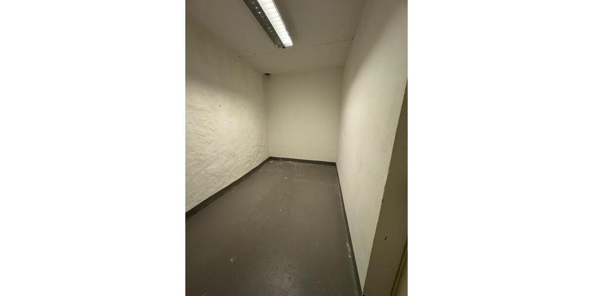 Gewerbeobjekt Düsseldorf Stadtbezirk 3 - 1.380&euro; | Angebot:24916667