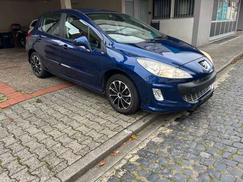 Peugeot 308 164.000 km 2.700 € Niederkassel 53859