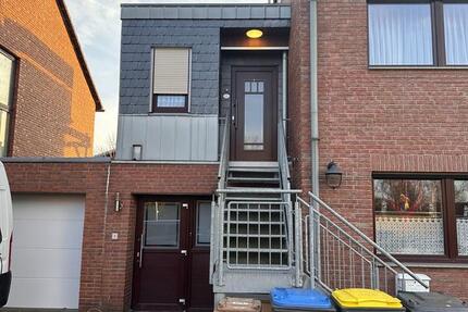 4 Zimmer Wohnung in 50129 Bergheim Niederaußem zur Vermietung 5 zimmer