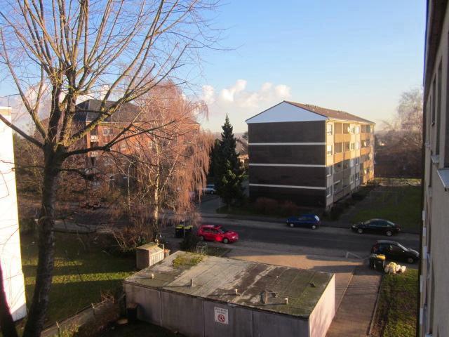 Miet mich - geräumige 4-Zimmer-Wohnung (WBS) 4 zimmer