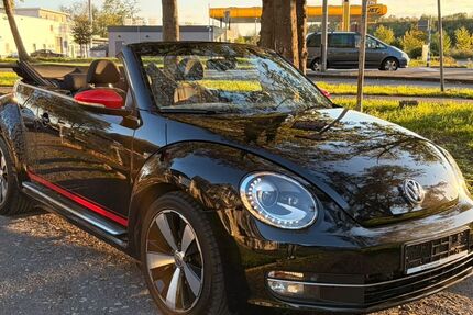 VW Beetle 141.000 km 8.999 &euro; Köln 51107