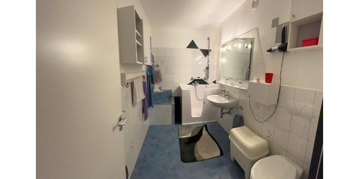 Etagenwohnung Neuss - 3 Zimmer, 82 m&sup2;, 258.000&euro; | Angebot:26902565