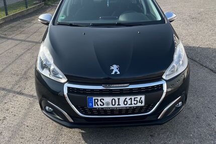 Peugeot 208 143.500 km 6.400 &euro; remscheid 42857