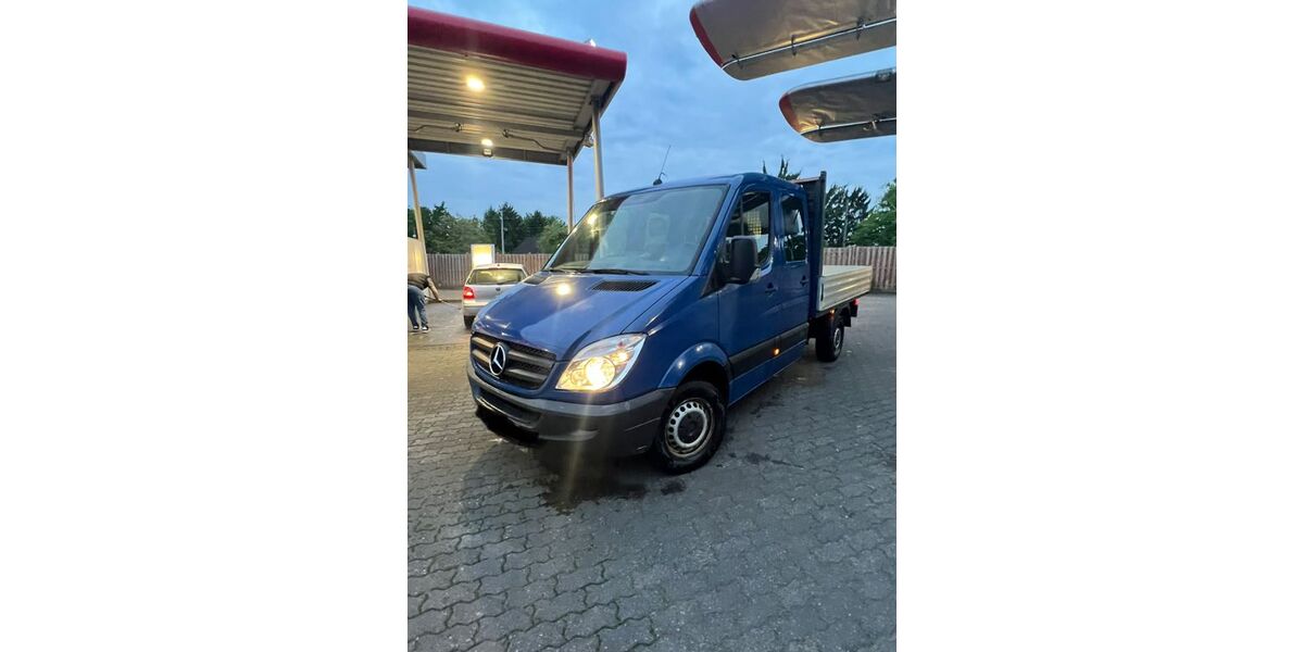 Mercedes-Benz Sprinter 219.000 km 8.750 &euro; Leverkusen 51377