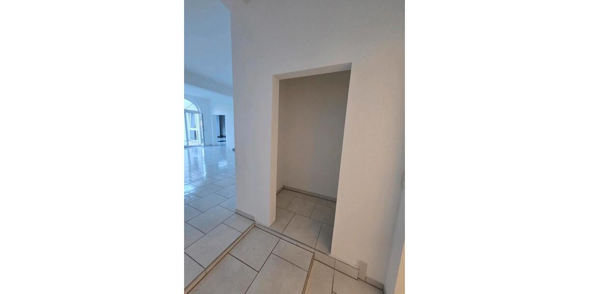 Loft - Studio - Atelier Frechen - 5 Zimmer, 170 m&sup2;, 2.700&euro; | Angebot:26381666