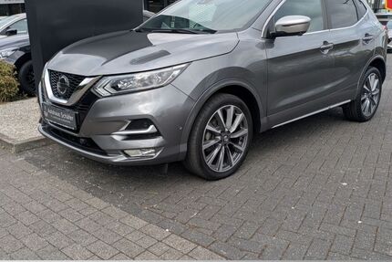 Nissan Qashqai 72.097 km 18.285 &euro; Leverkusen 51373