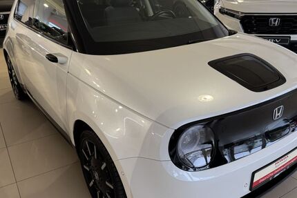 Honda e 26.731 km 16.990 € Brühl 50321