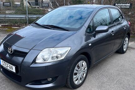 Toyota Auris 123.800 km 5.000 &euro; Neuss 41472