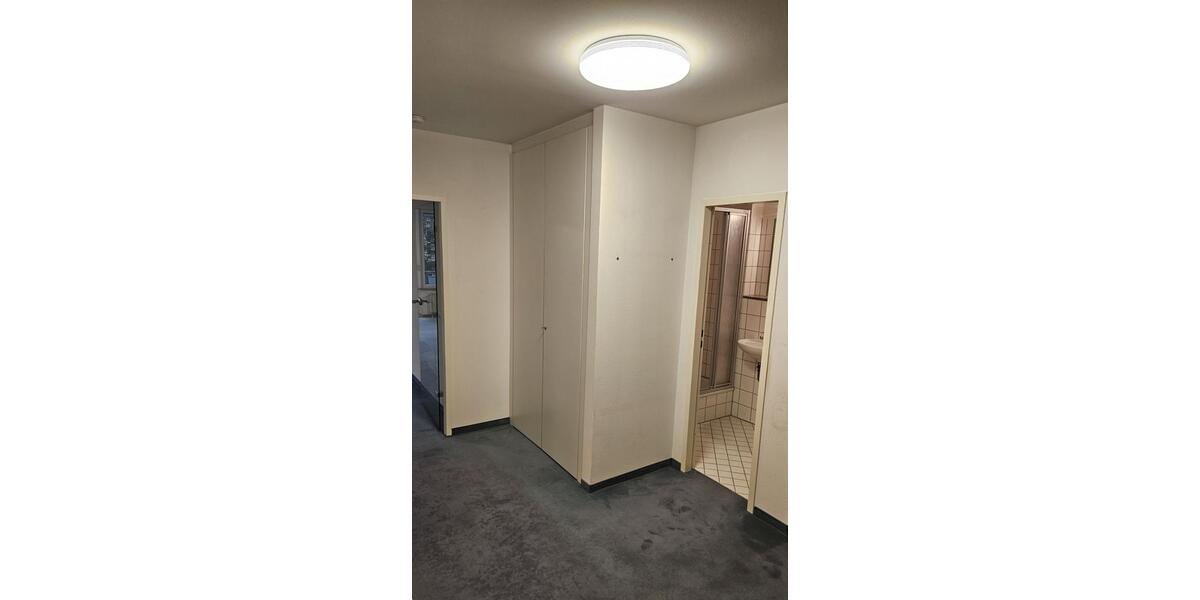 Eigentumswohnung 3,5 Zimmer 96,43m2 Balkon Aufzug 2 Parkplätze 3 zimmer