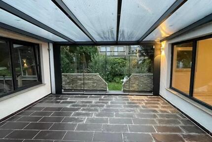 Haus mit Garten in Köln-Weiden + Garage Terrasse 3 zimmer