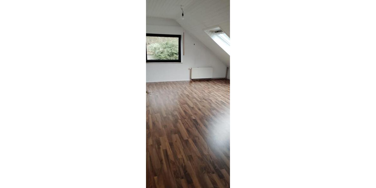 Dachgeschoßwohnung Bergheim Ahe - 3 Zimmer, 71 m&sup2;, 800&euro; | Angebot:25872718