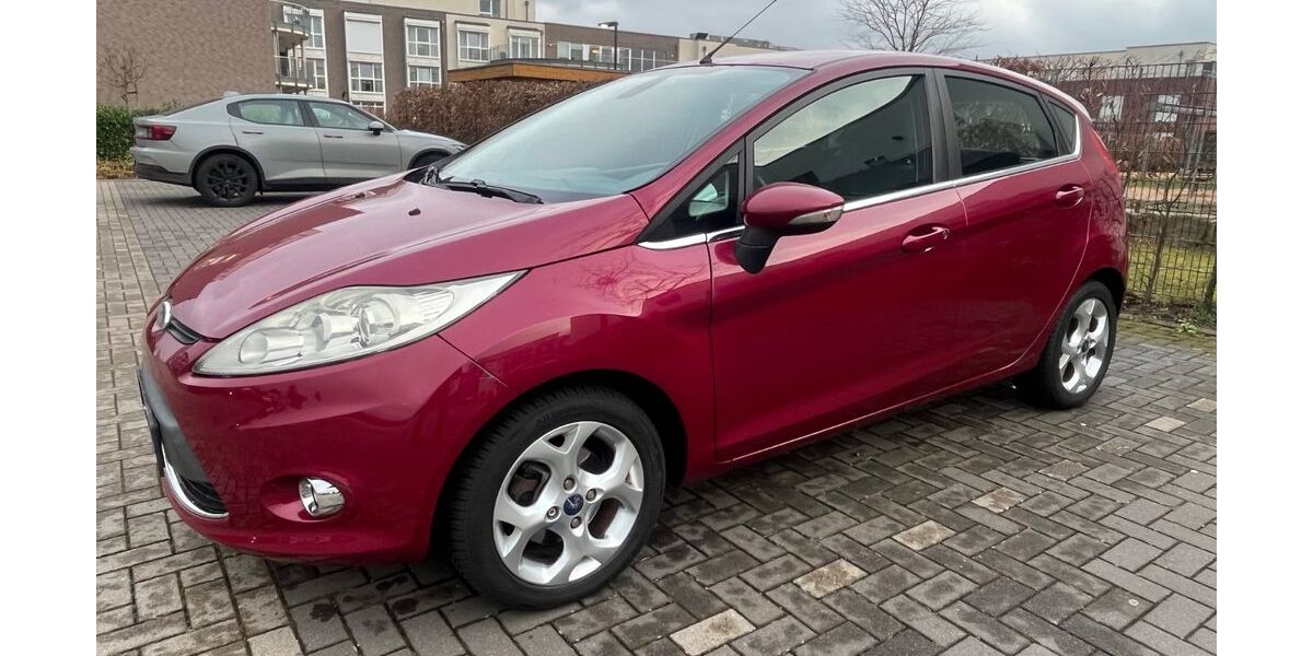 Ford Fiesta 92.000 km 4.999 &euro; Langenfeld 40764