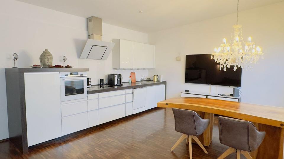 Luxus-Penthouse in Köln-Marienburg – stilvoll möbliert & bezugsbe 2 zimmer