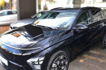 Hyundai KONA 13.944 km 32.990 &euro; Köln 51145