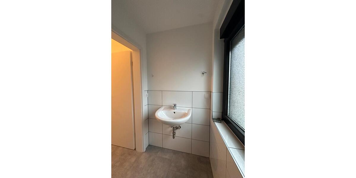 Dachgeschoßwohnung Erftstadt - 2 Zimmer, 70 m&sup2;, 730&euro; | Angebot:25111748