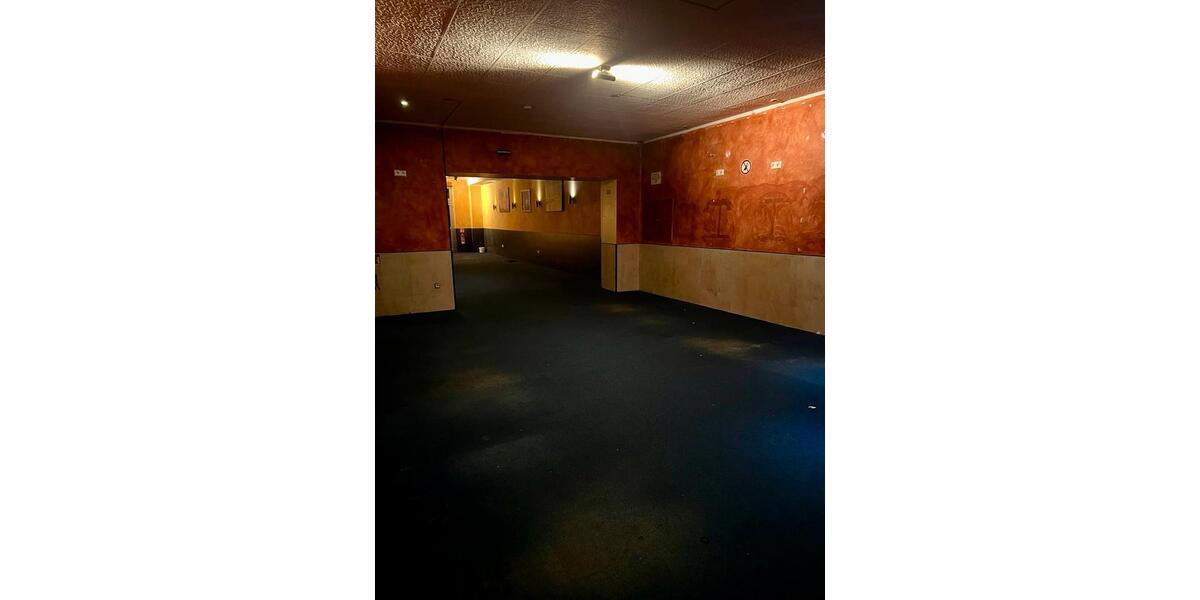 Attraktives LadenlokalGewerbeeinheit in Köln Kalk zimmer