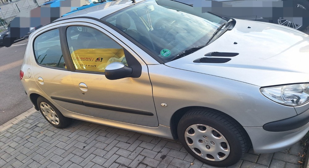 Peugeot 206 198.656 km 2.000 &euro; Düsseldorf 40213
