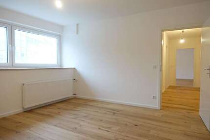 Wohnung zum Kaufen in Düsseldorf 229.000 € 55 m² 2 zimmer