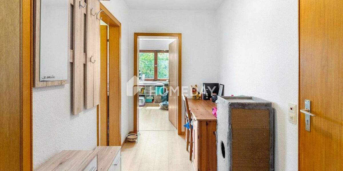 Modernisiertes Einfamilienhaus mit separater Einliegerwohnung und großem Grundstück 7 zimmer