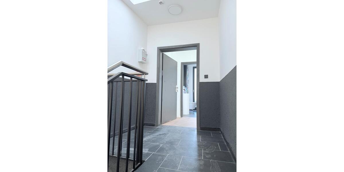 Einfamilienhaus Düsseldorf Pempelfort - 2 Zimmer, 95 m&sup2;, 2.150&euro; | Angebot:26289261