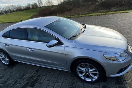 VW Passat 92.500 km 8.699 &euro; Niederkassel 53859