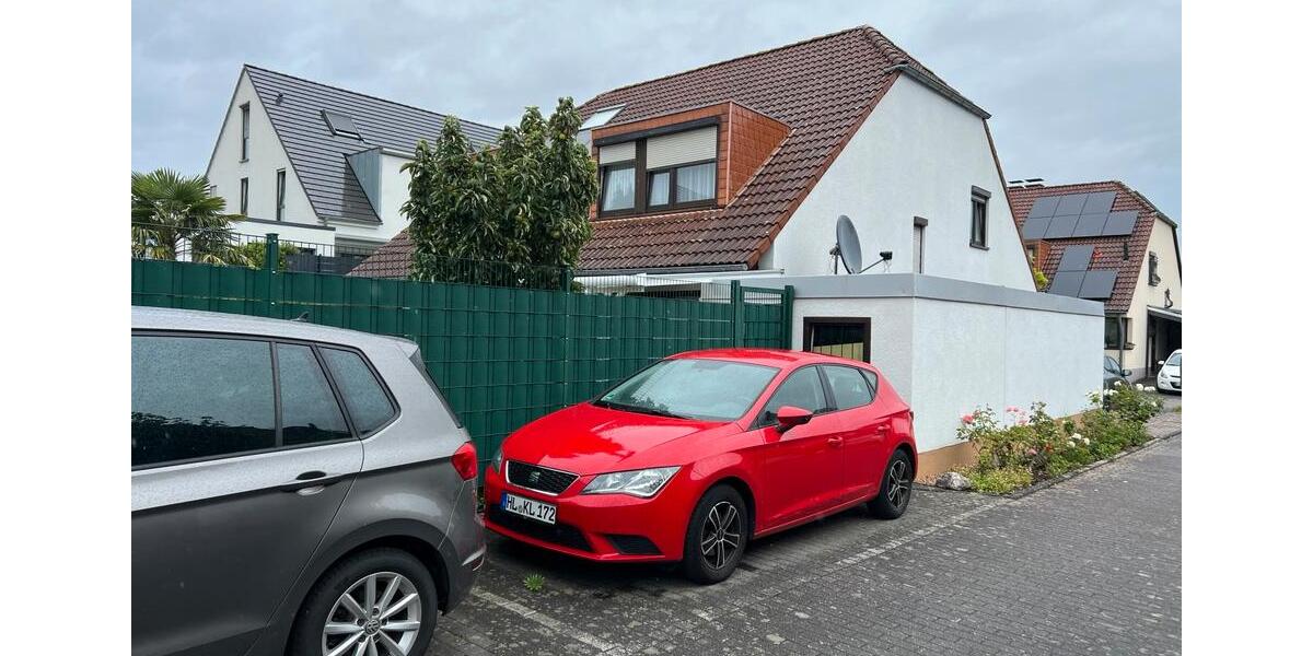 Charmantes 5-Zimmer-Haus mit Garten, Sauna & Doppelgarage 5 zimmer