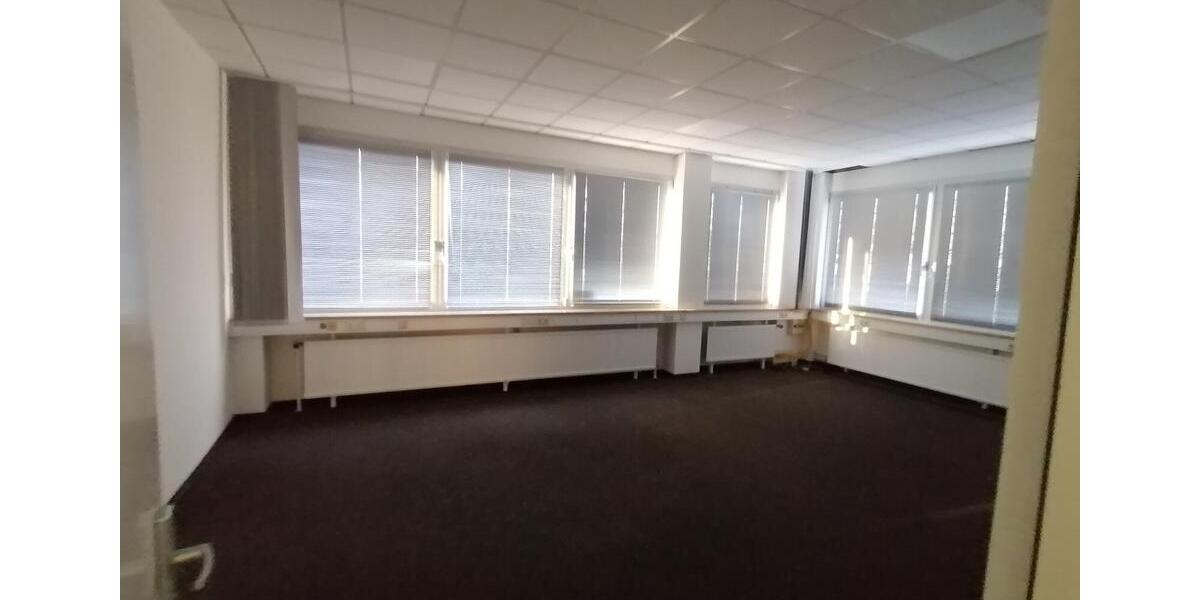 Gewerbe Raum mieten BürosPraxis 64m² (Doppelraum 40m² + 24m²) In zimmer