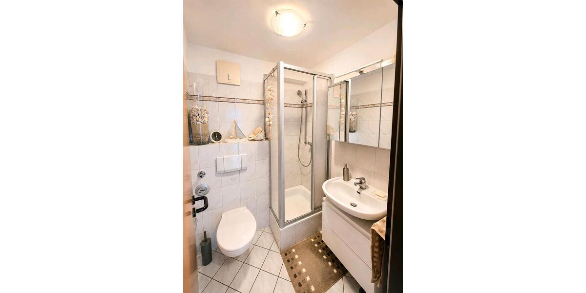 Etagenwohnung Solingen Mitte - 3 Zimmer, 83 m&sup2;, 243.000&euro; | Angebot:27109944