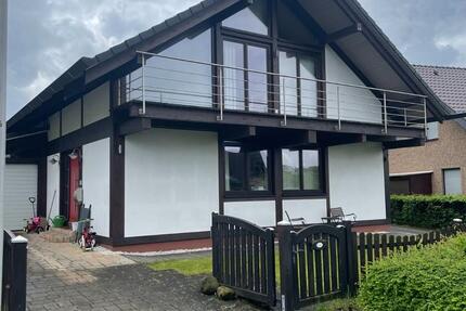 Haus Sankt Augustin - 4 Zimmer, 155 m&sup2;, 2.190&euro; | Angebot:25176392