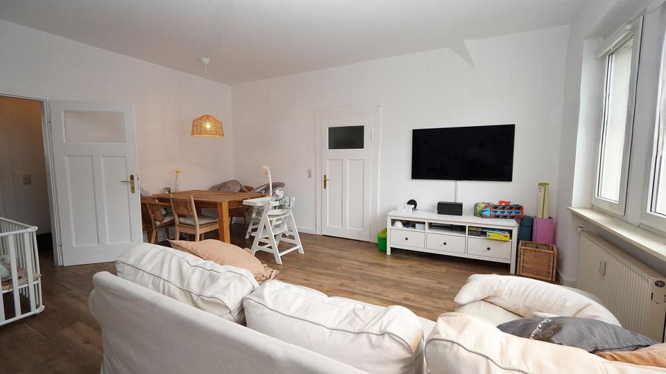 Großzügiges Wohnen mit nostalgischem Flair in Köln-Deutz zimmer