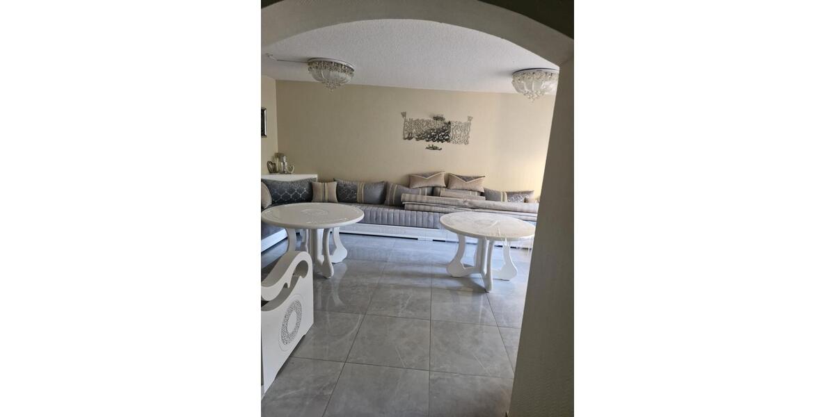 Attraktiver vermietete 4 Zimmer Wohnung Zu verkaufen 4 zimmer